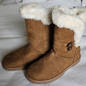 Magellan Outdoors Suede Boots Faux Fur